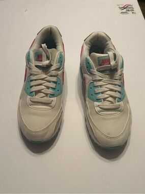 Nike Kids Cream Sneakers with Teal and Pink Accents